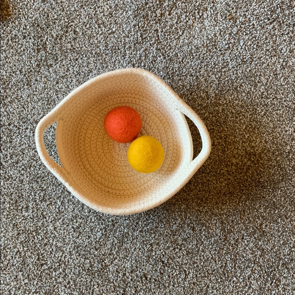 Lovevery Colorful Felt Balls in Treasure Basket